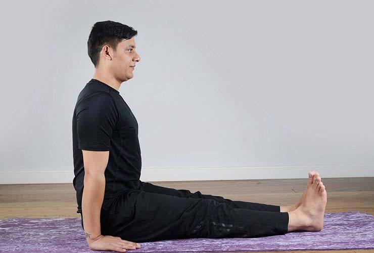 Dandasana-Yoga